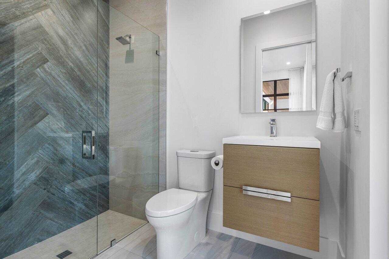 725 Northeast 71st Street Boca Raton, FL 33487 - Photo 30 of 63 Cabana bath