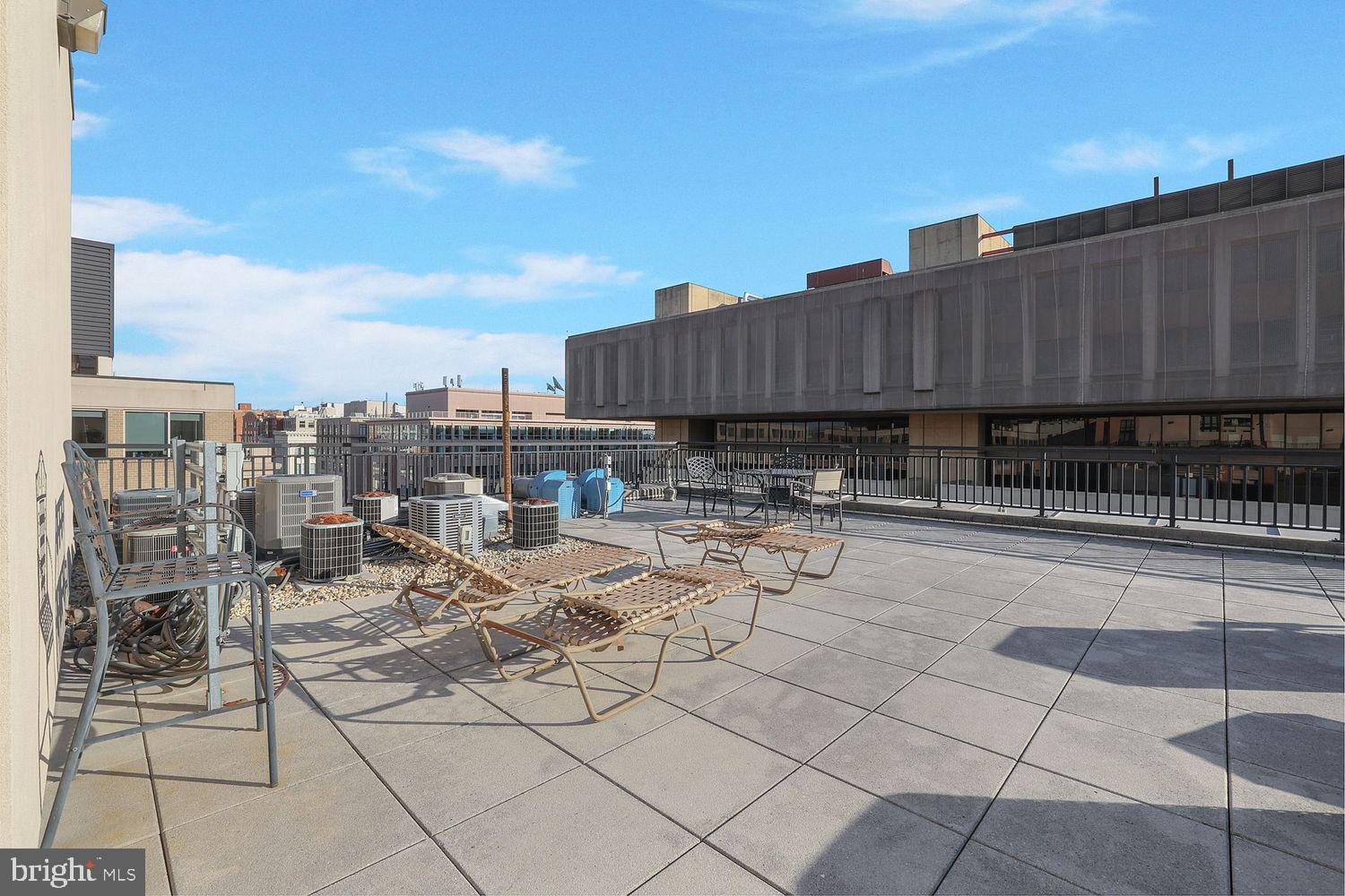 915 E Street Northwest, Unit 403 Washington, DC 20004 - Photo 20 of 30 a view of roof with sitting area