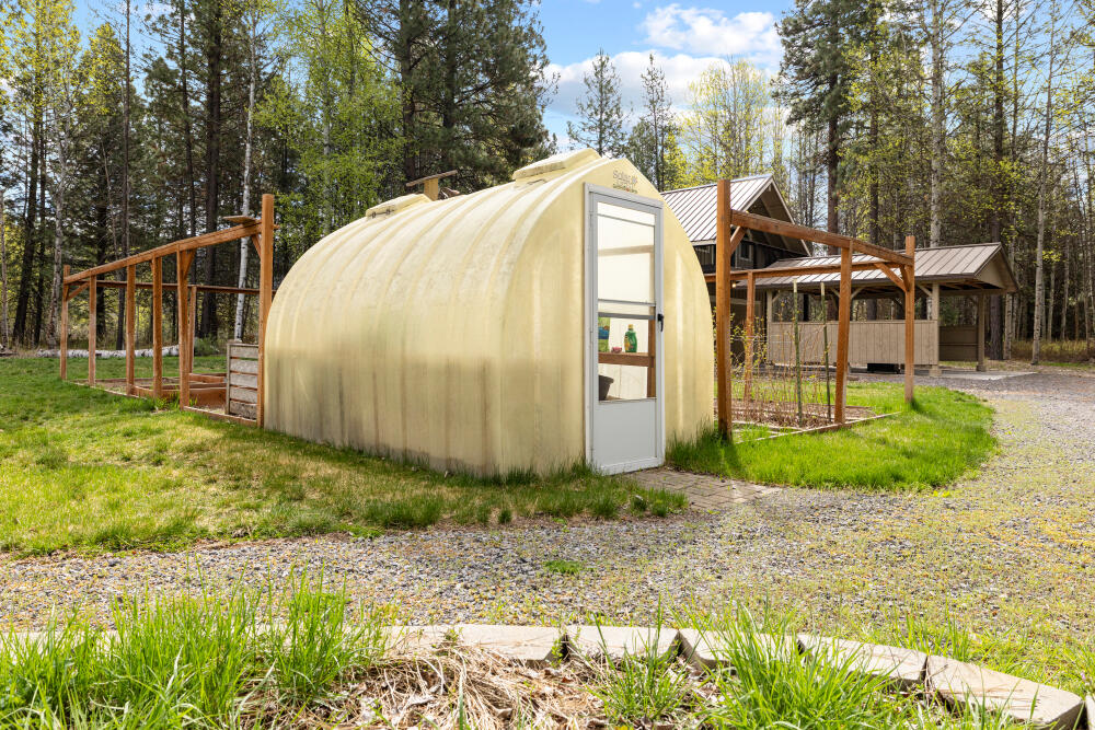 50205 Highway 62 Chiloquin, OR 97624 - Photo 44 of 44 solid green house