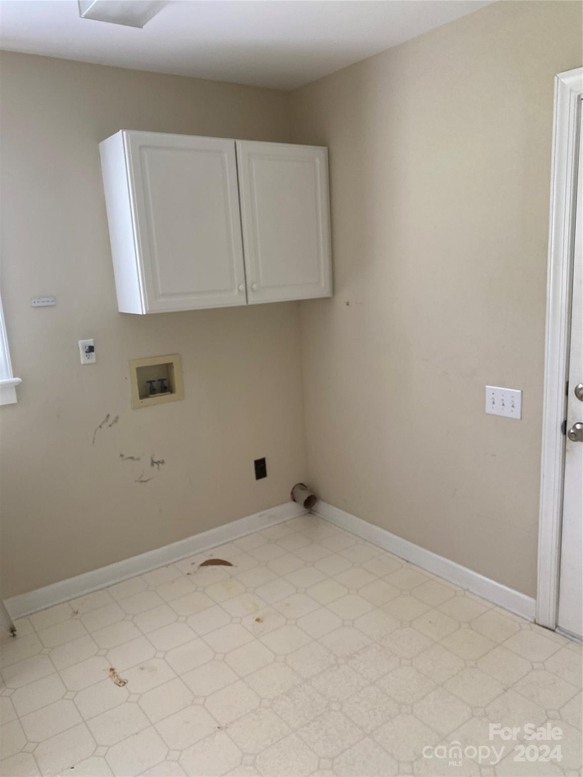 1623 Caille Court Fort Mill, SC 29708 - Photo 16 of 41 a view of an empty room