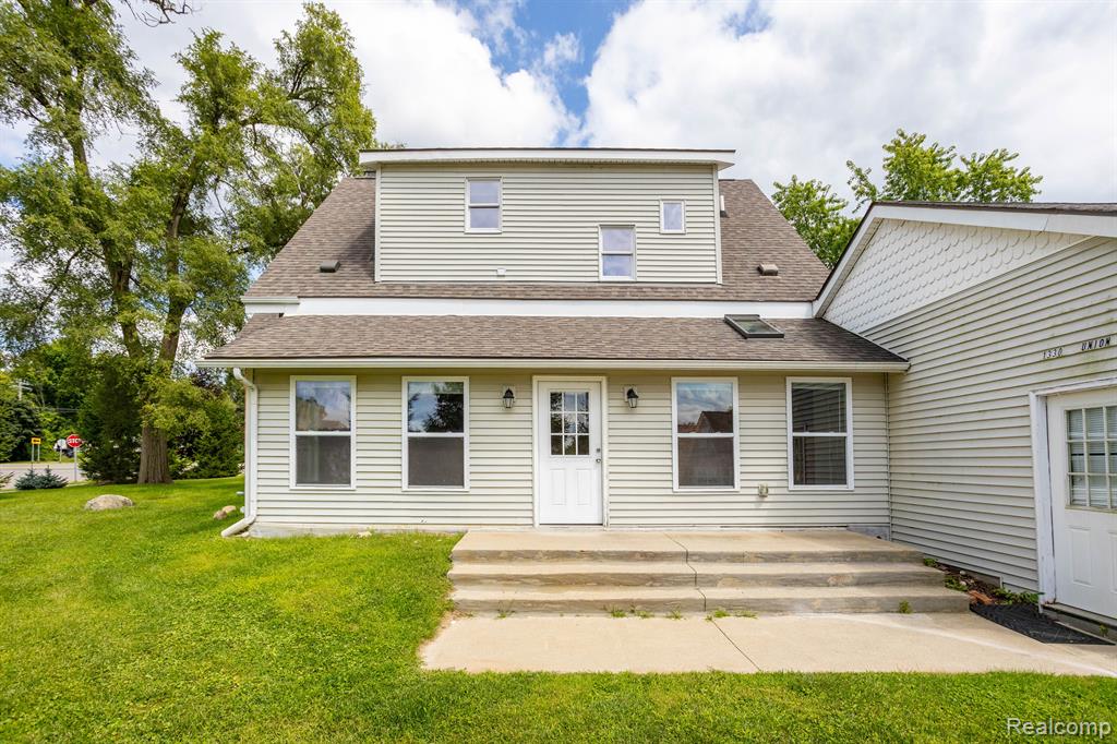 1330 Union Lake Road White Lake, MI 48386 - Photo 33 of 40