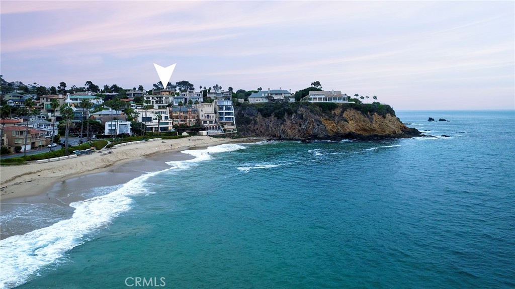 15 Smithcliffs Road Laguna Beach, CA 92651 - Photo 1 of 1 a view of a dry yard with wooden fence