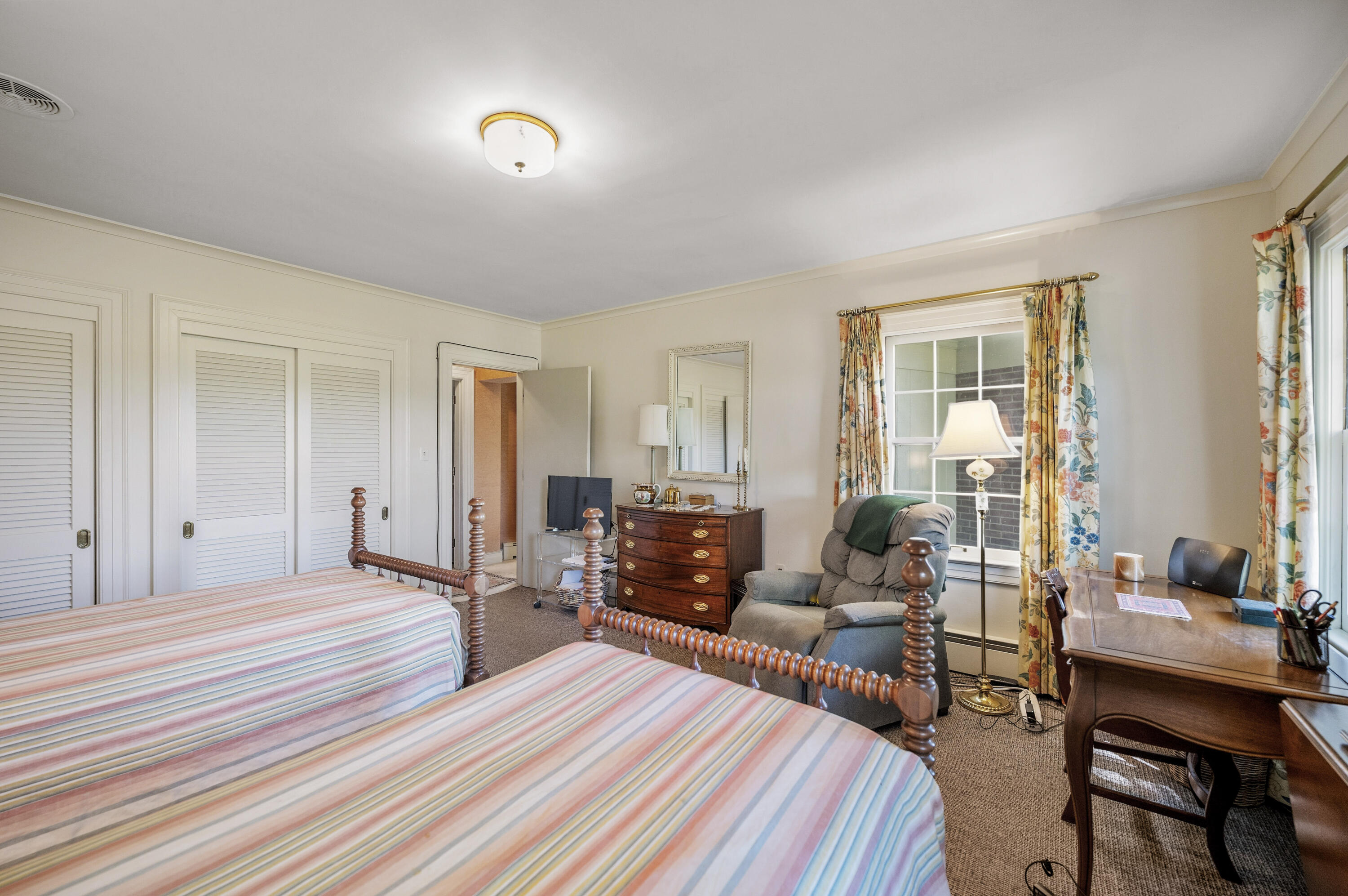 4036 North Cleveland Road Lexington, KY 40516 - Photo 28 of 41 20260603-4036-N-Cleveland-Rd-fh-074