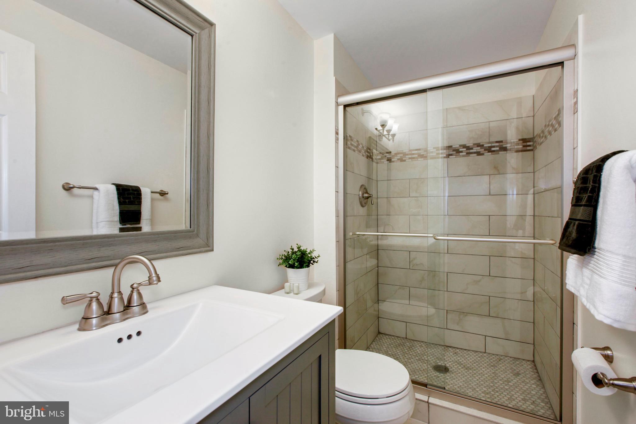 11366 Baroque Road Silver Spring, MD 20901 - Photo 19 of 26 Full Bathroom 2