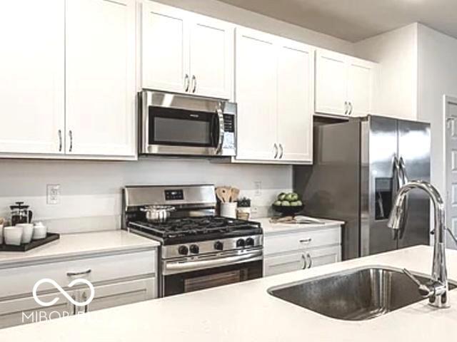 6738 Willow Way McCordsville, IN 46055 - Photo 12 of 34