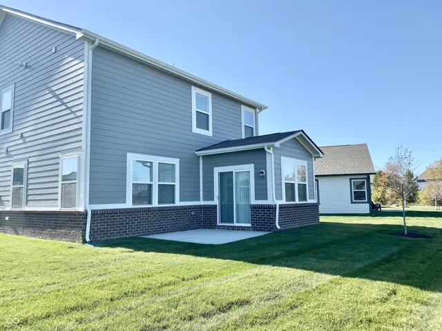 $2,560 | 6738 Willow Way, McCordsville, IN 46055