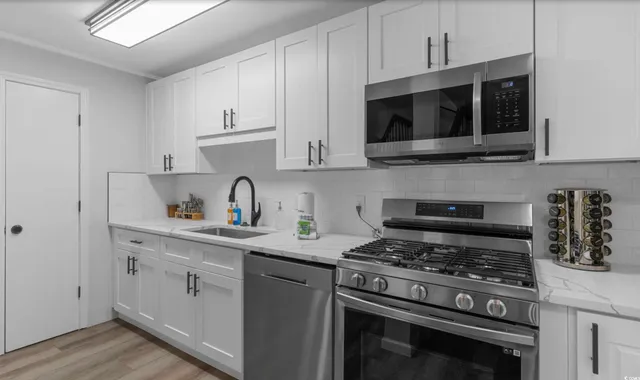 $1,099,000 | 214 2nd Avenue South, North Myrtle Beach, SC 29582