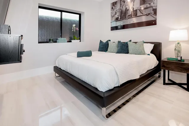 $9,250,000 | 1095 Hoover Street, Carlsbad, CA 92008