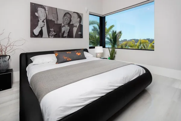 $8,249,000 | 1095 Hoover Street, Carlsbad, CA 92008