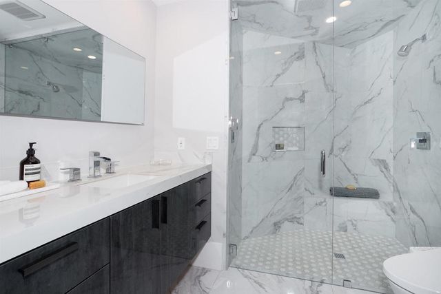 $9,250,000 | 1095 Hoover Street, Carlsbad, CA 92008