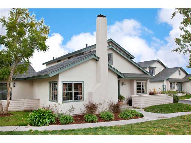 1902 Azure Way Encinitas, CA 92024 - Photo 2 of 18