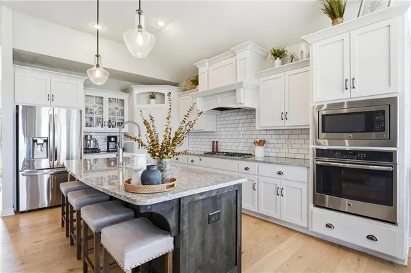 $639,950 | 3106 Southeast 3rd Terrace, Lee's Summit, MO 64063