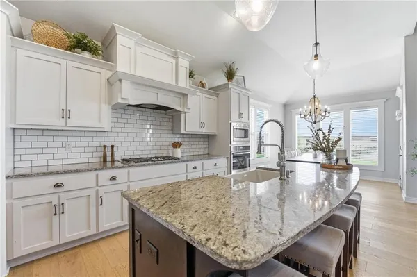 $639,950 | 3106 Southeast 3rd Terrace, Lee's Summit, MO 64063