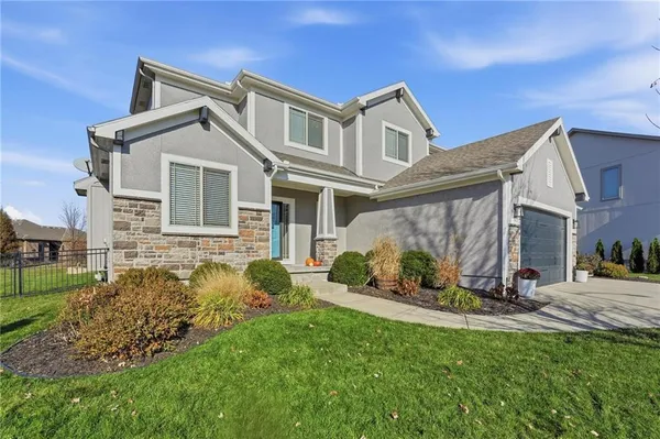 $639,950 | 3106 Southeast 3rd Terrace, Lee's Summit, MO 64063