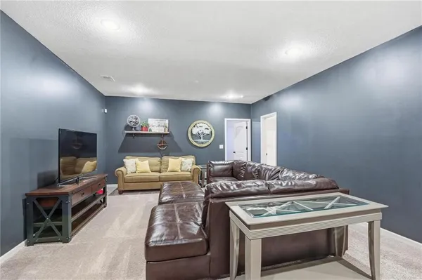 $639,950 | 3106 Southeast 3rd Terrace, Lee's Summit, MO 64063