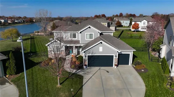 $639,950 | 3106 Southeast 3rd Terrace, Lee's Summit, MO 64063