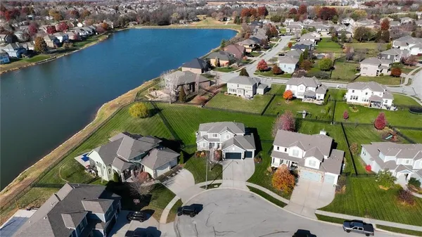 $639,950 | 3106 Southeast 3rd Terrace, Lee's Summit, MO 64063