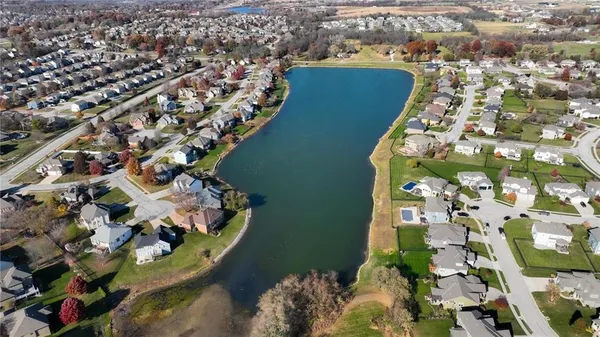 $639,950 | 3106 Southeast 3rd Terrace, Lee's Summit, MO 64063