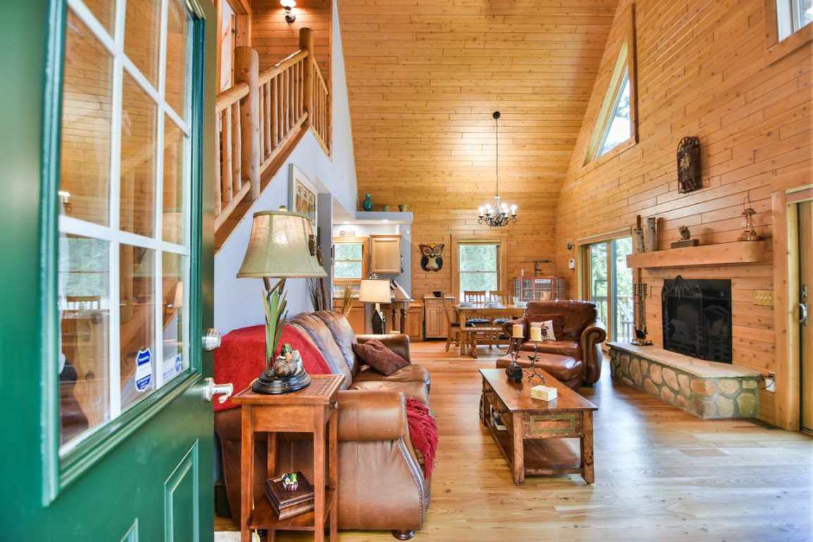 809 Windrush Lane Seneca, SC 29672 - Photo 6 of 28 Gallery Image 6