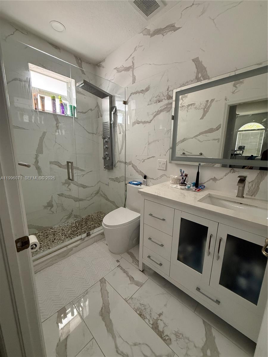 12404 Southwest 124th Path Miami, FL 33186 - Photo 16 of 28