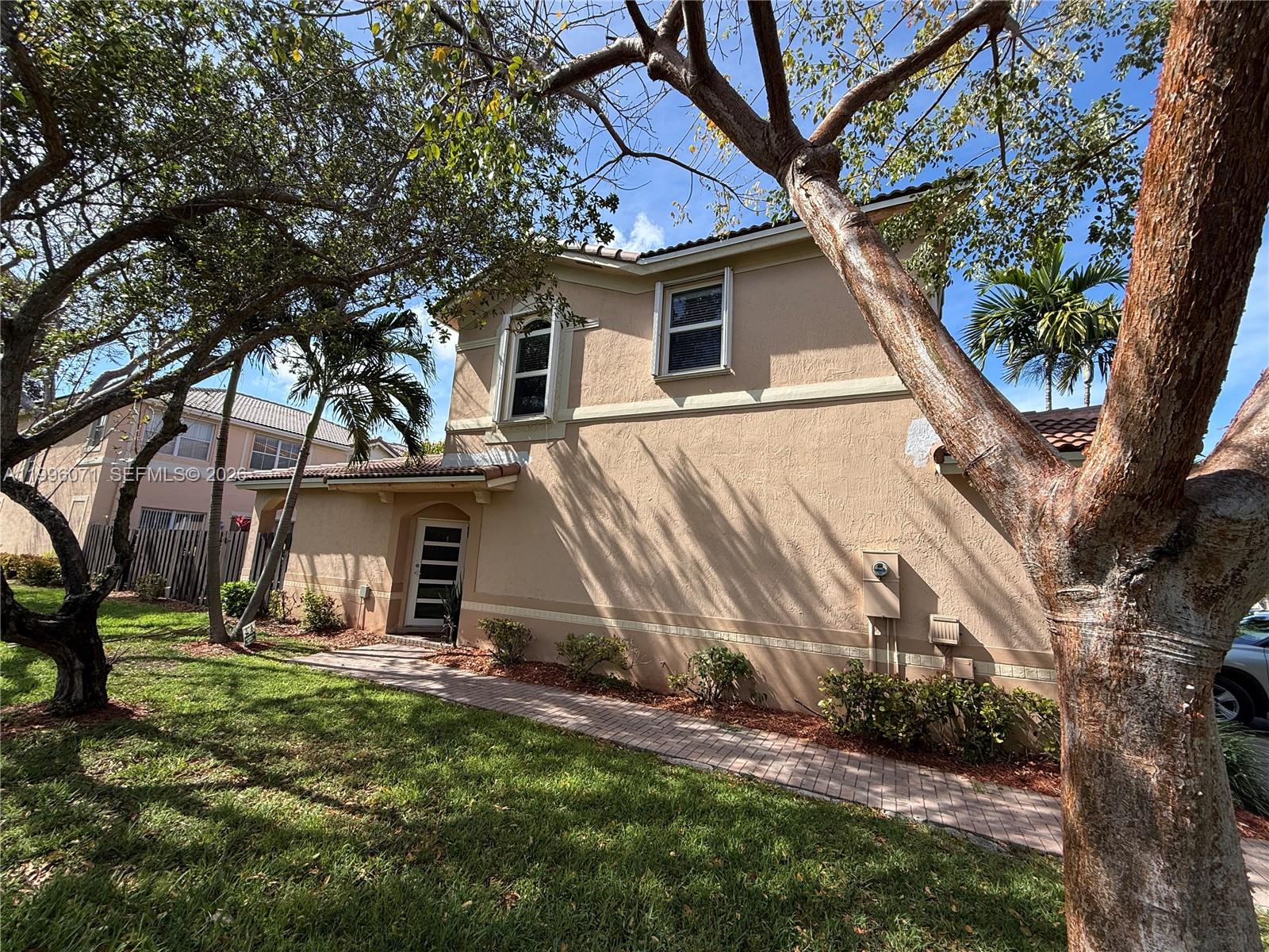 12404 Southwest 124th Path Miami, FL 33186 - Photo 4 of 28