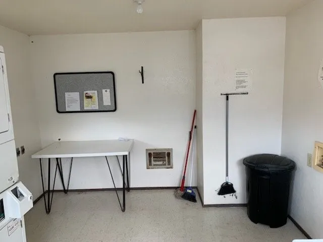 $536 | 298 West Avenue A, Belton, TX 76513