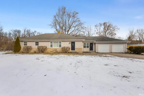 $314,999 | 11103 Edison Road, Osceola, IN 46561