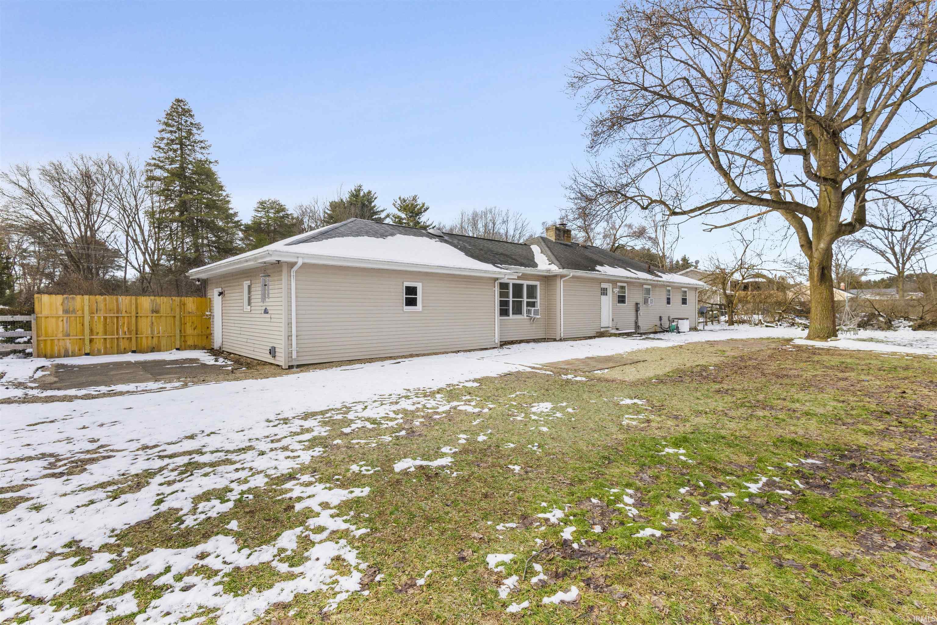 11103 Edison Road Osceola, IN 46561 - Photo 13 of 17