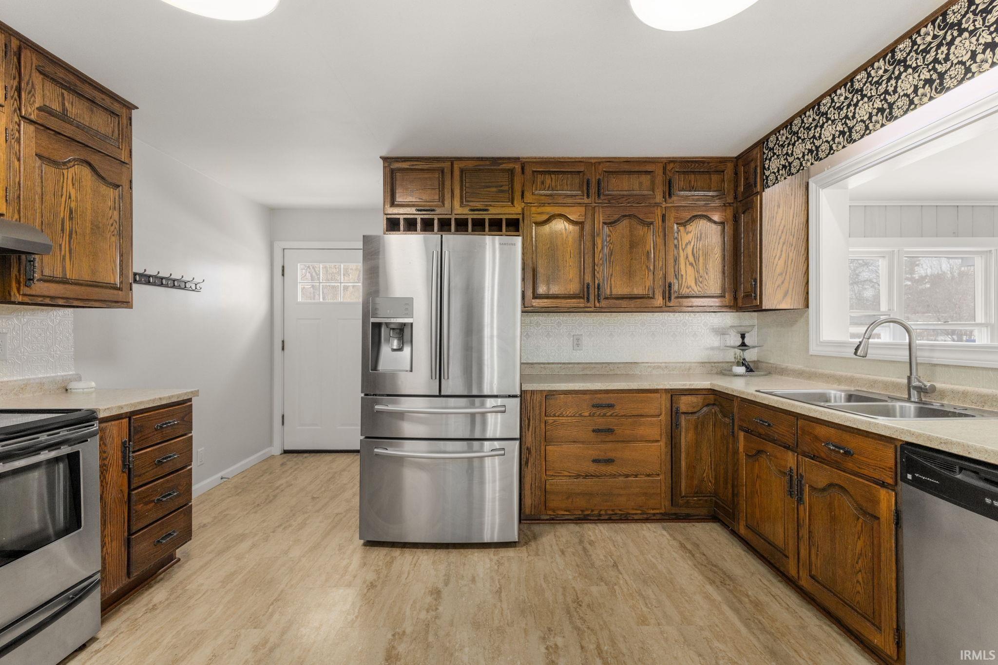 11103 Edison Road Osceola, IN 46561 - Photo 3 of 17