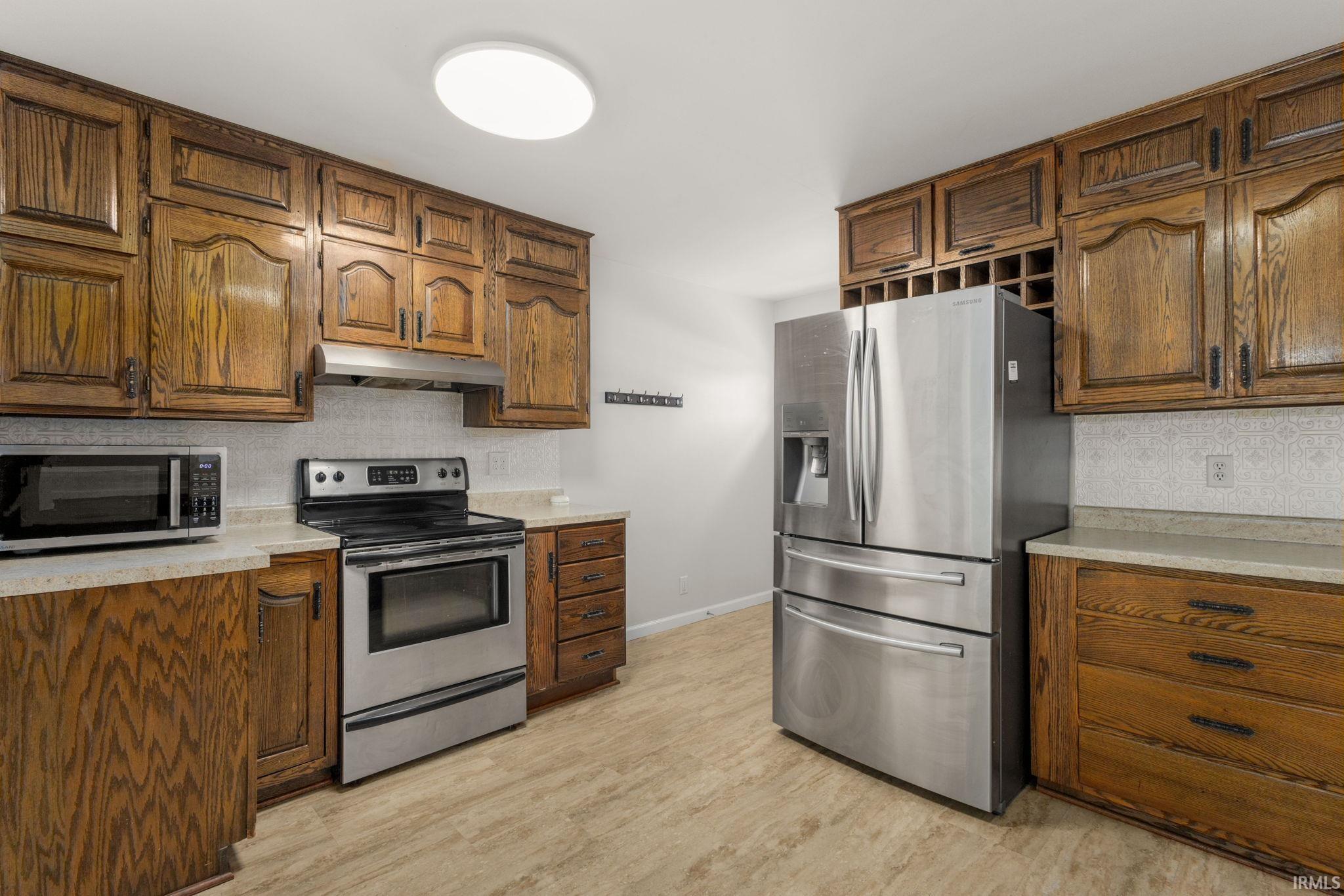 11103 Edison Road Osceola, IN 46561 - Photo 4 of 17