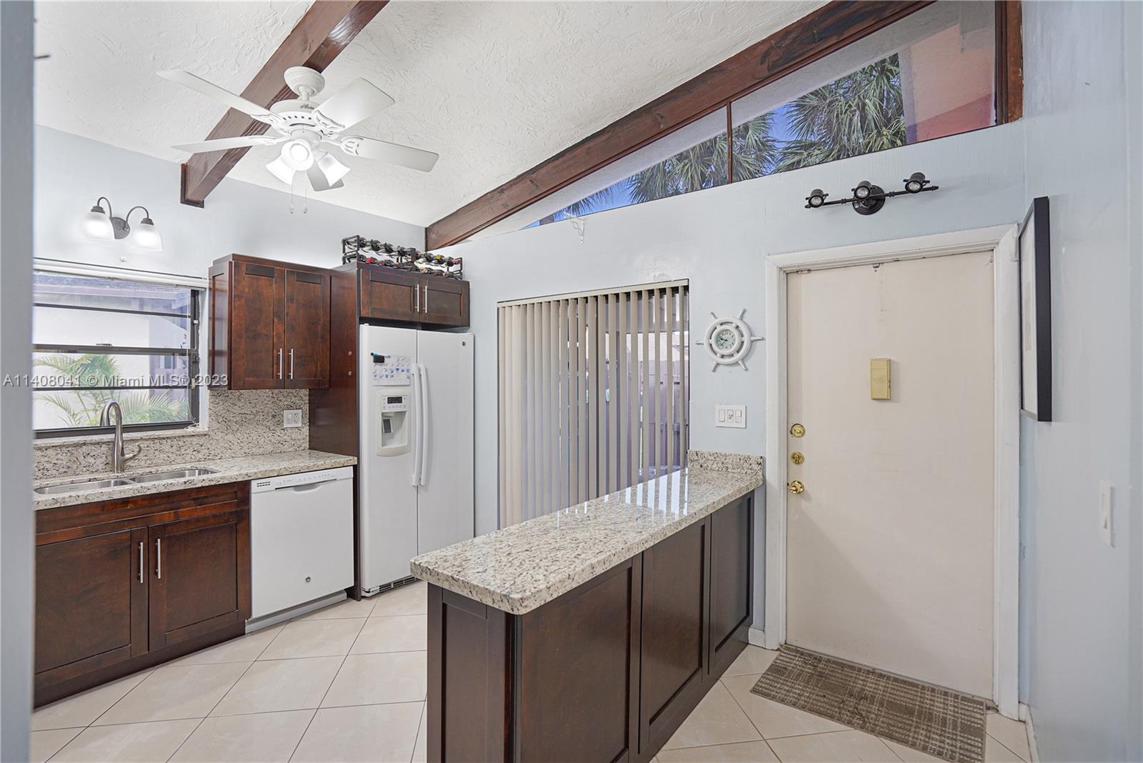 117 Gate Road, Unit 363 Hollywood, FL 33024 - Photo 15 of 23