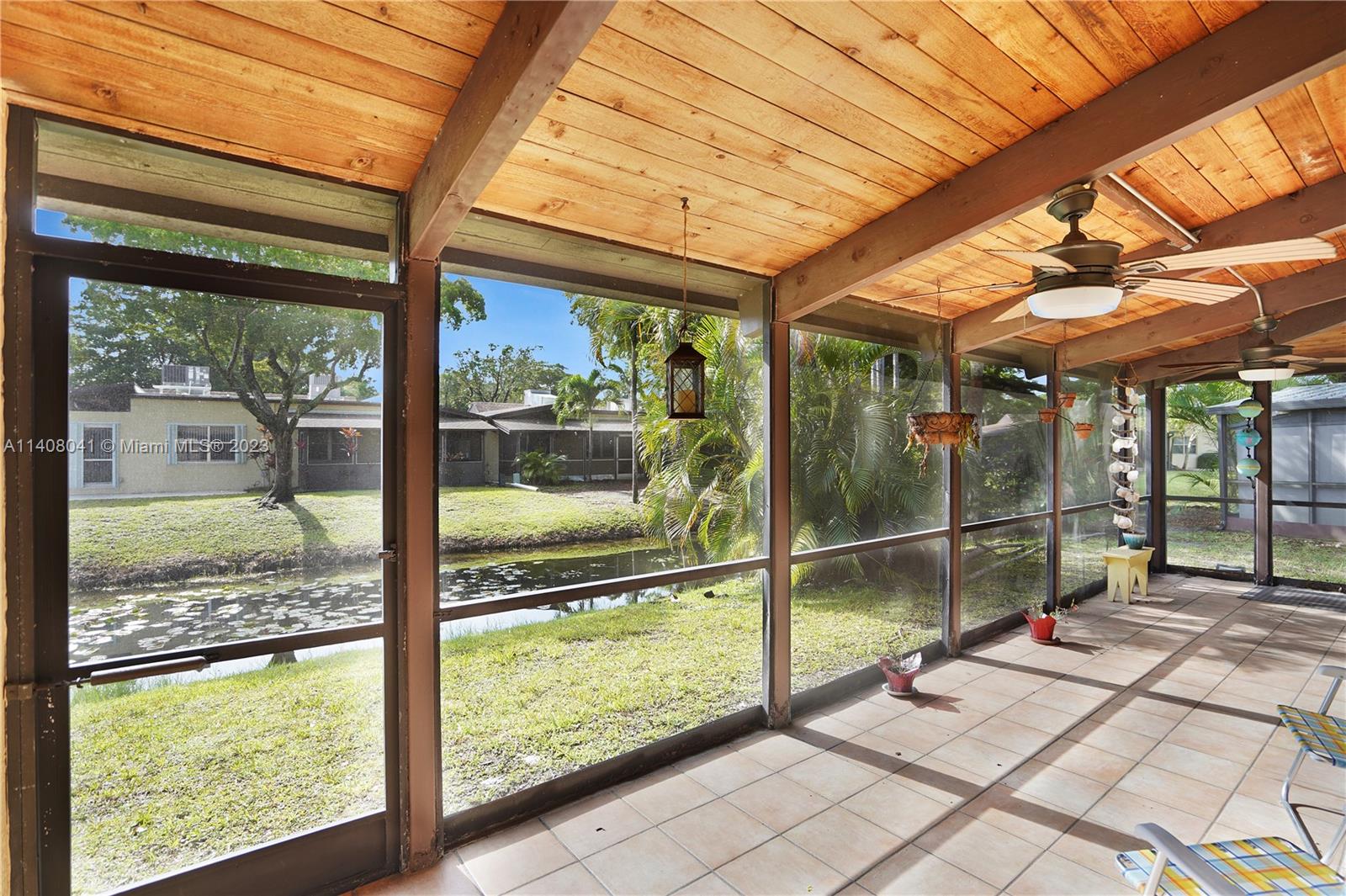 117 Gate Road, Unit 363 Hollywood, FL 33024 - Photo 2 of 23