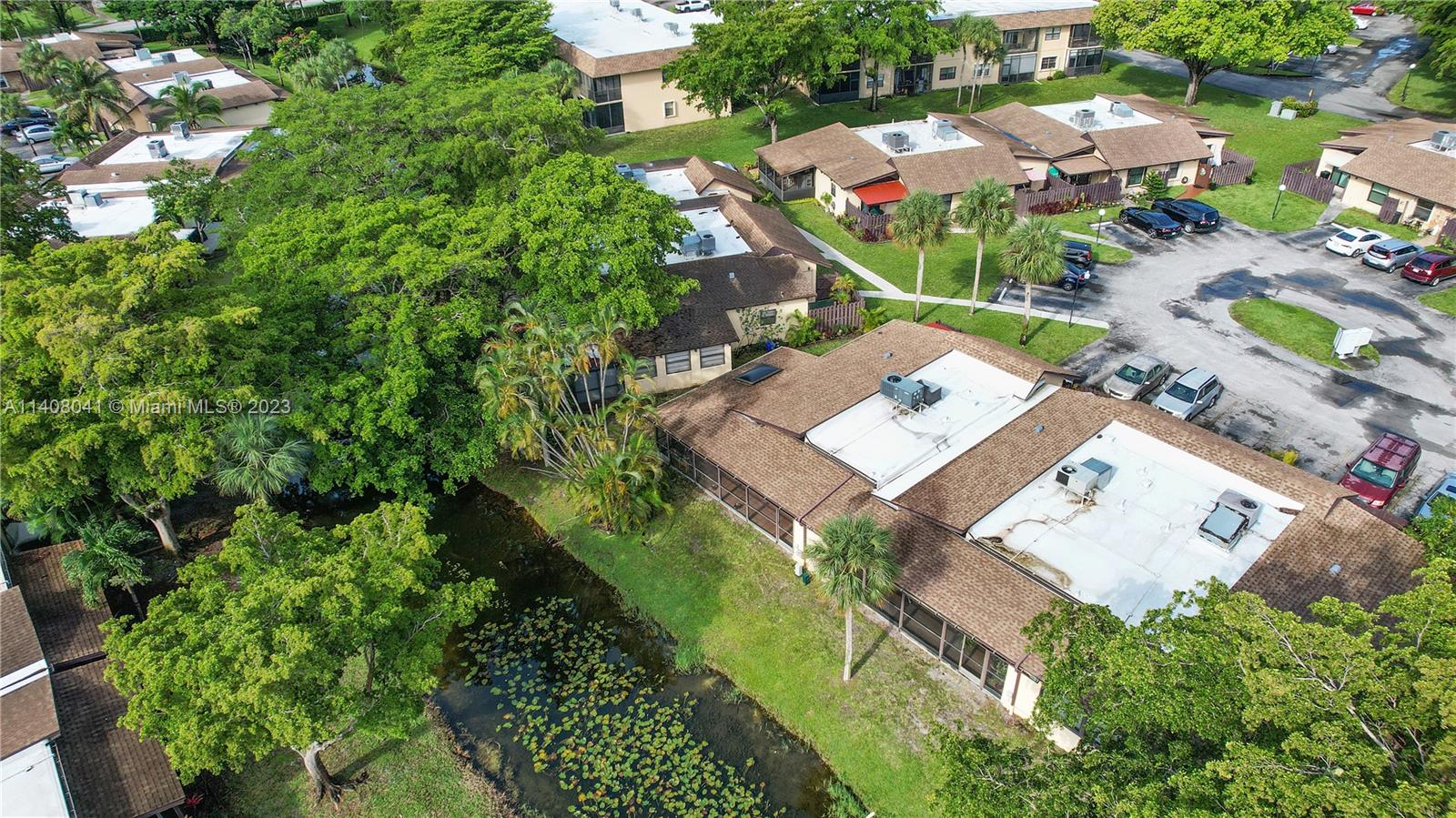 117 Gate Road, Unit 363 Hollywood, FL 33024 - Photo 3 of 23