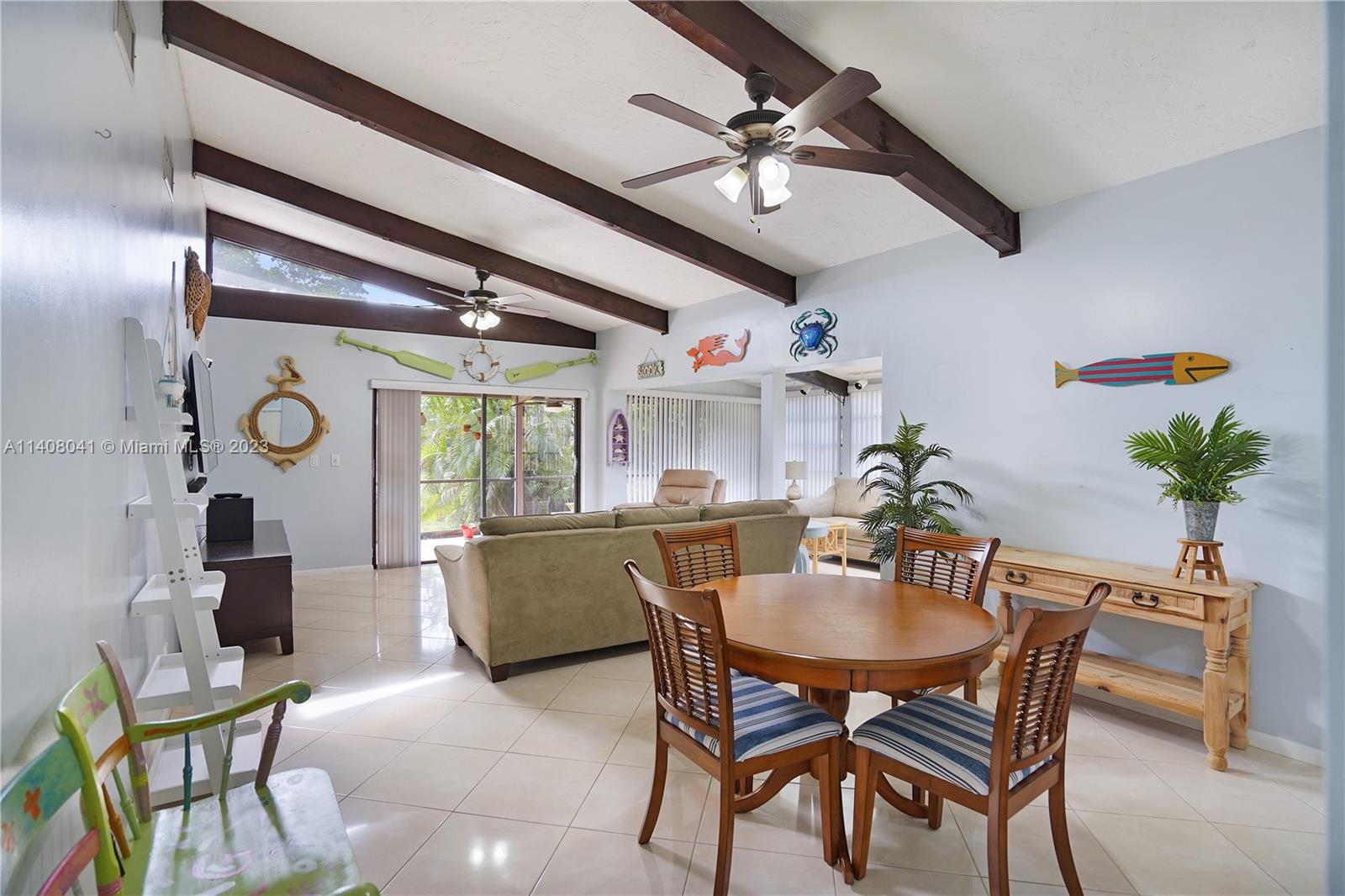 117 Gate Road, Unit 363 Hollywood, FL 33024 - Photo 4 of 23