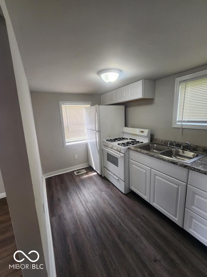 6102 Brookville Road Indianapolis, IN 46219 - Photo 11 of 19