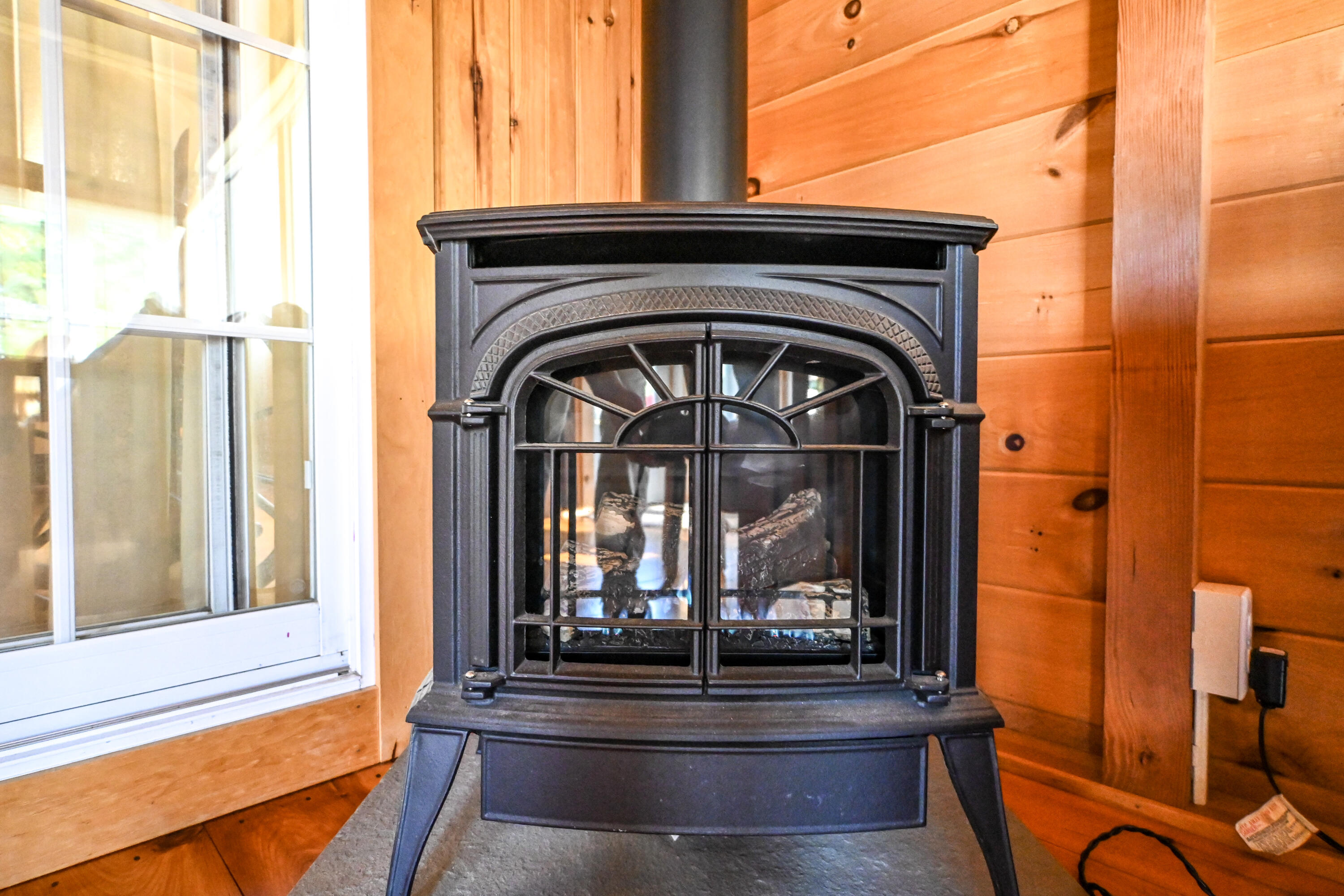 28 East Wind Drive Buxton, ME 04093 - Photo 20 of 58 Gas Cast Iron Fireplase