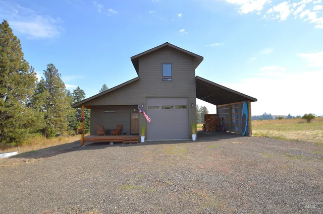 $579,000 | 271 Mule Deer Drive, Kamiah, ID 83536