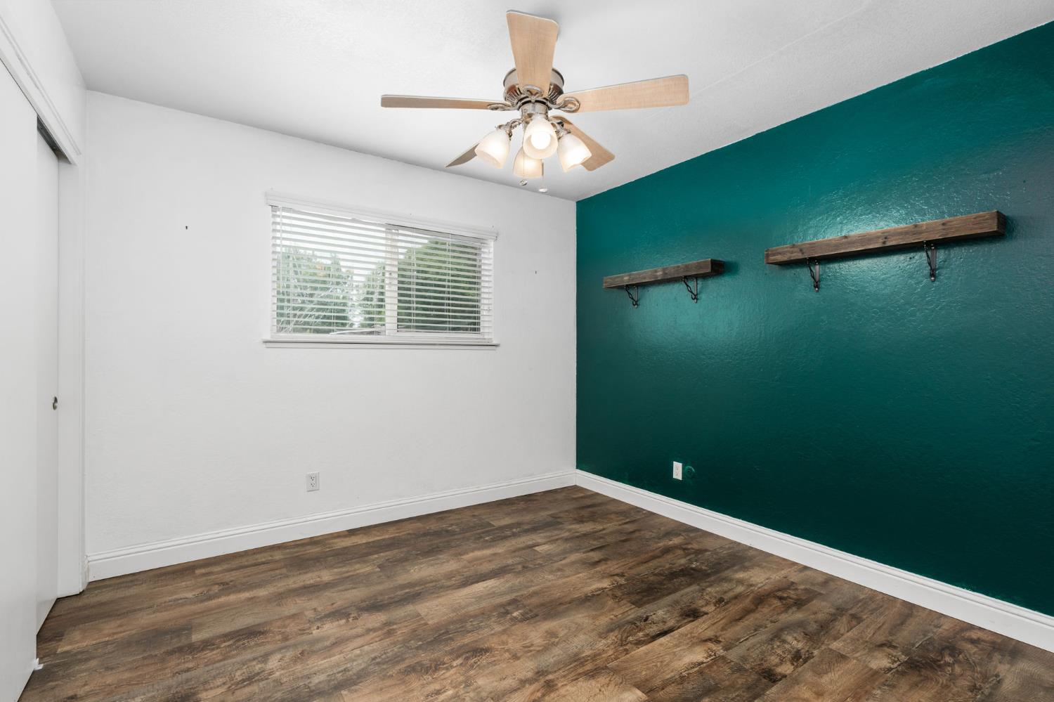 1422 Rall Avenue Clovis, CA 93611 - Photo 24 of 34