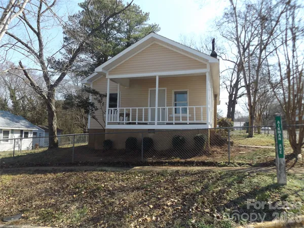 $1,495 | 304 Aikman Avenue, Norwood, NC 28128