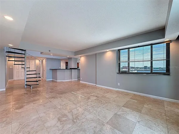 $5,500 | 201 West Laurel Street, Unit 1006, Tampa, FL 33602