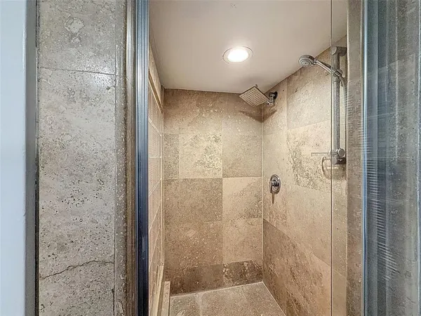 $5,500 | 201 West Laurel Street, Unit 1006, Tampa, FL 33602