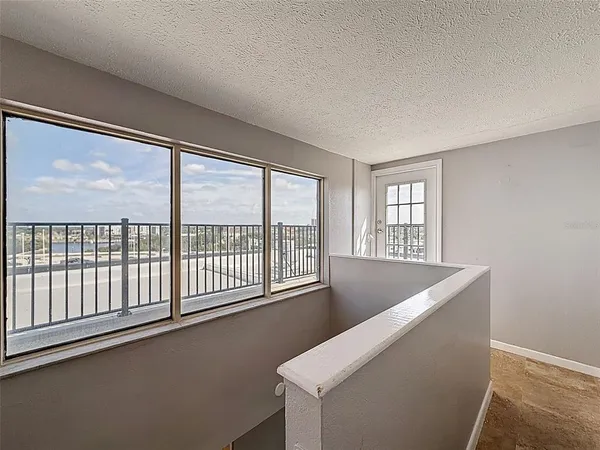 $5,500 | 201 West Laurel Street, Unit 1006, Tampa, FL 33602