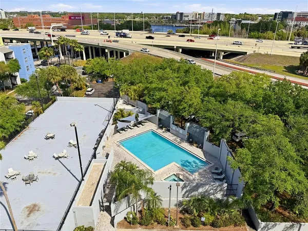 $5,500 | 201 West Laurel Street, Unit 1006, Tampa, FL 33602