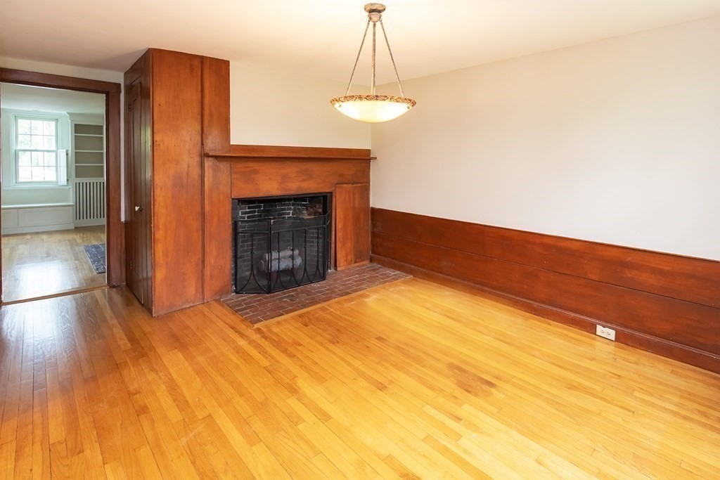 237-239 South Street Hingham, MA 02043 - Photo 11 of 36