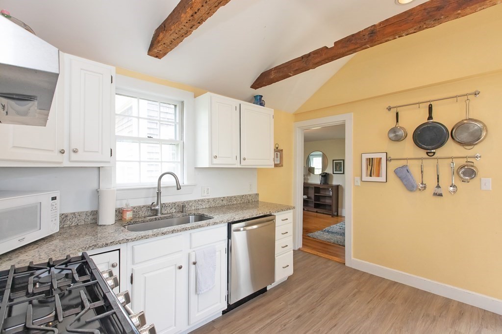 237-239 South Street Hingham, MA 02043 - Photo 25 of 36