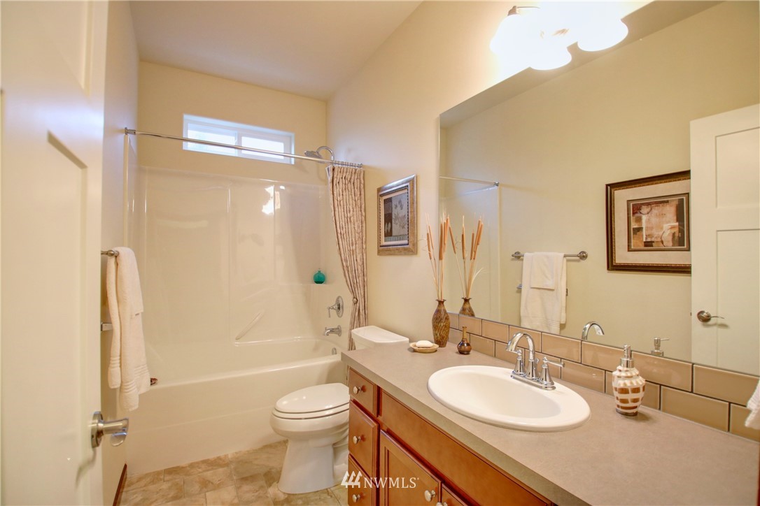 926 Chestnut Loop Mount Vernon, WA 98274 - Photo 12 of 31 Gallery Image 12