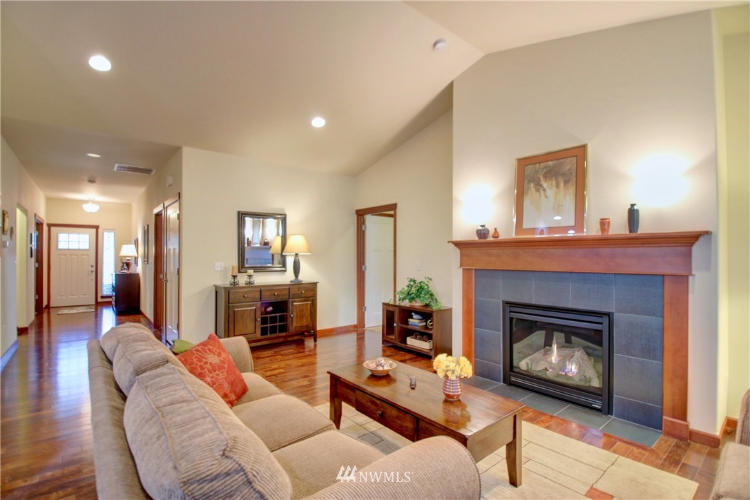 926 Chestnut Loop Mount Vernon, WA 98274 - Photo 15 of 31 Gallery Image 15