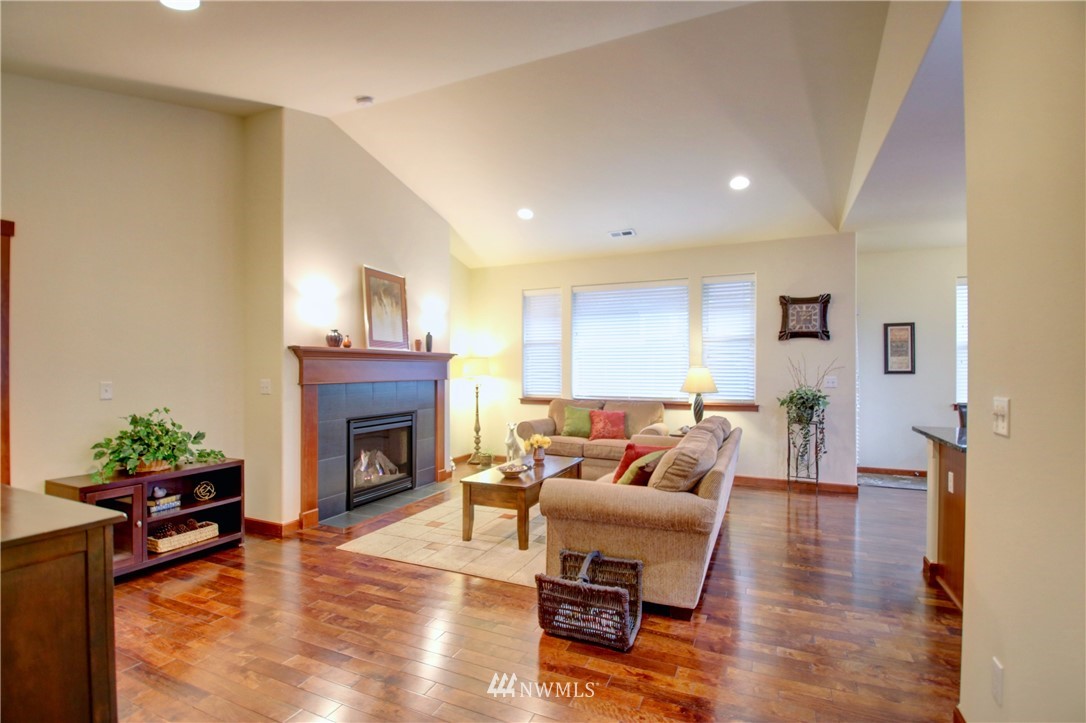 926 Chestnut Loop Mount Vernon, WA 98274 - Photo 17 of 31 Gallery Image 17