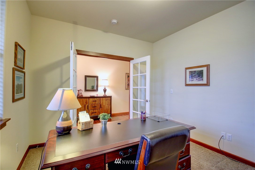 926 Chestnut Loop Mount Vernon, WA 98274 - Photo 10 of 31 Gallery Image 10