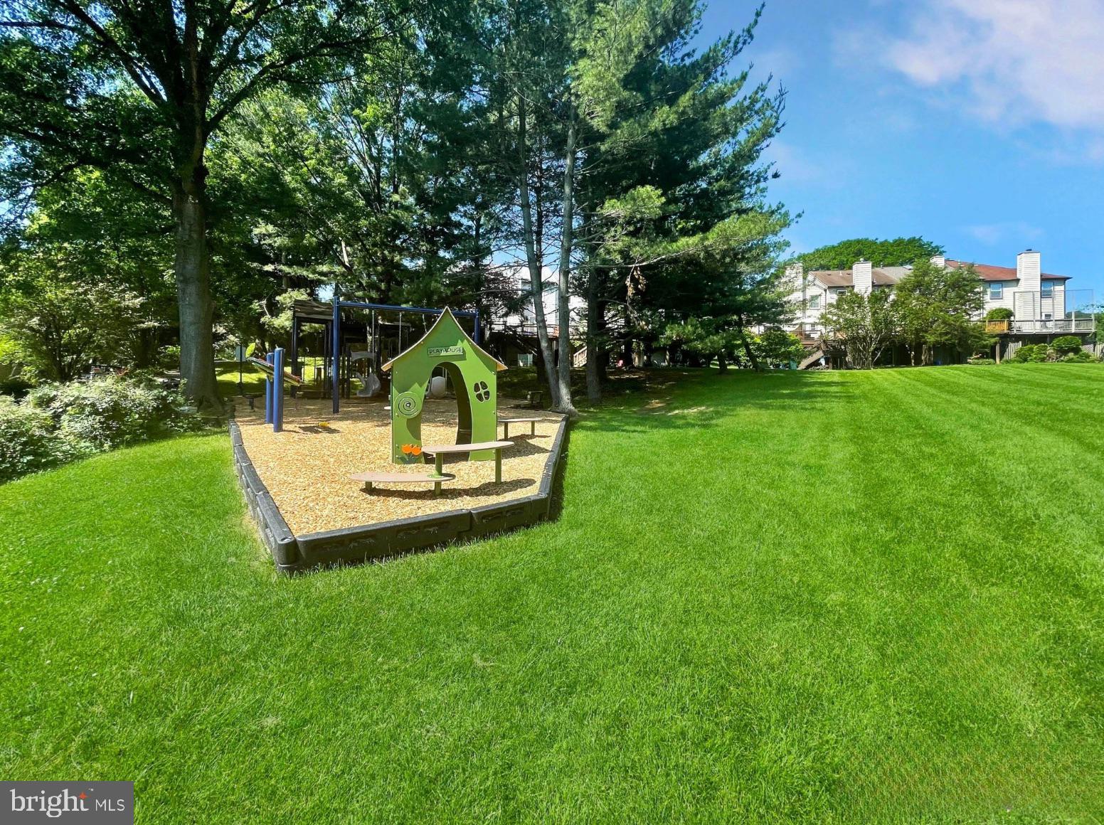 4600 King Duncan Road Alexandria, VA 22312 - Photo 20 of 27 a view of a park with plants